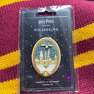 Harry Potter Fan Club, Pin Seeking, Christmas at Hogwarts, Enamel Pin